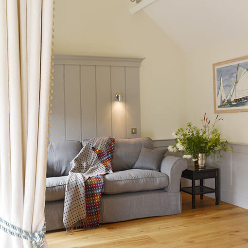 ww/assets/images/lyh/customer images/3 Lanhydrock 3 Seater Sofa in Stonewashed Linen